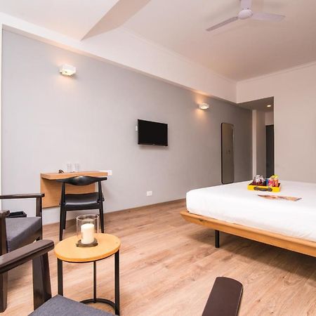 Oyo Townhouse 028 Corporate Suite Noida Zewnętrze zdjęcie