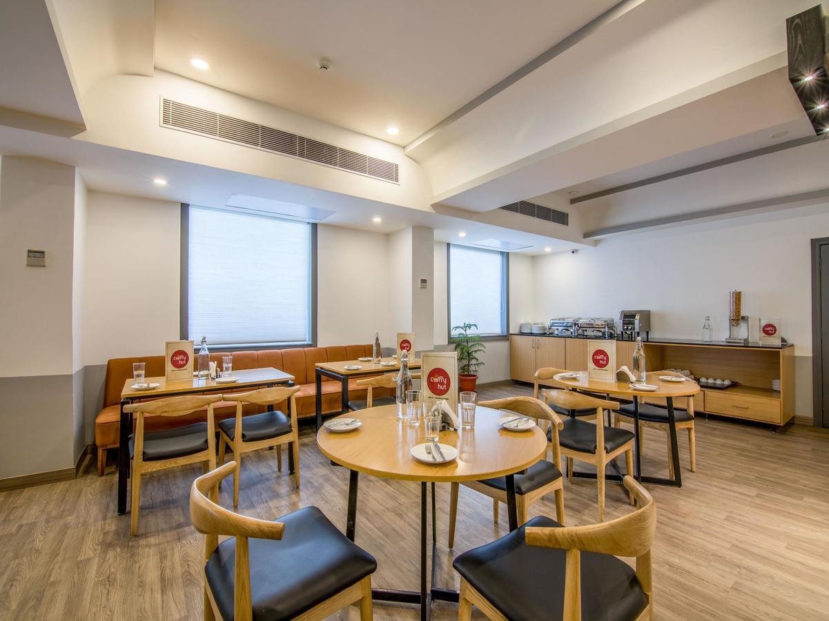 Oyo Townhouse 028 Corporate Suite Noida Zewnętrze zdjęcie