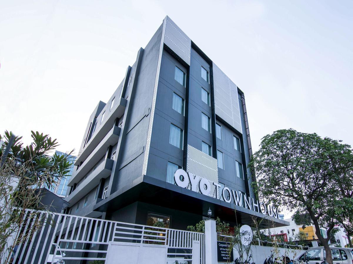 Oyo Townhouse 028 Corporate Suite Noida Zewnętrze zdjęcie