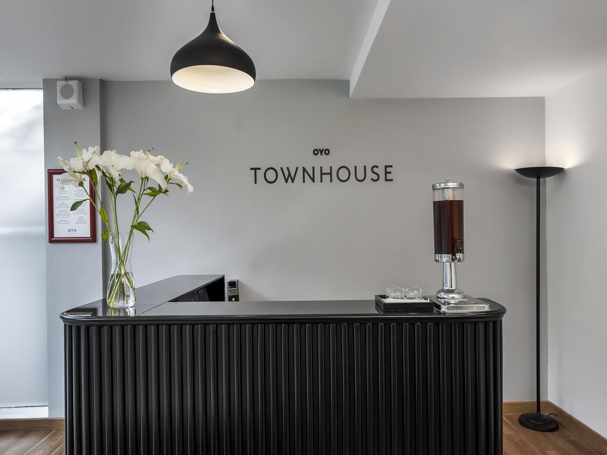Oyo Townhouse 028 Corporate Suite Noida Zewnętrze zdjęcie