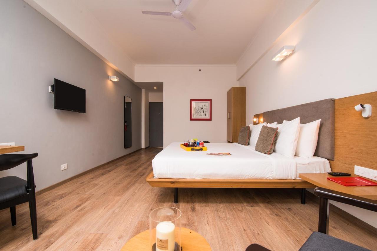 Oyo Townhouse 028 Corporate Suite Noida Zewnętrze zdjęcie