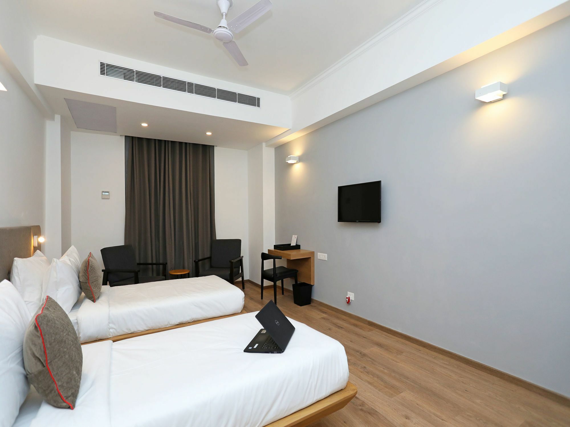 Oyo Townhouse 028 Corporate Suite Noida Zewnętrze zdjęcie